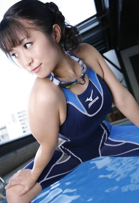 Asian teen amateur girl strips and shows her hairy pussy in the shower