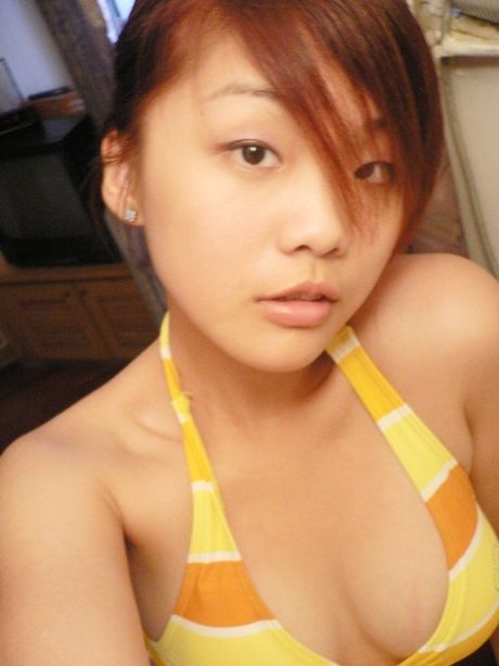 lots of slightly teasing face and boob pics