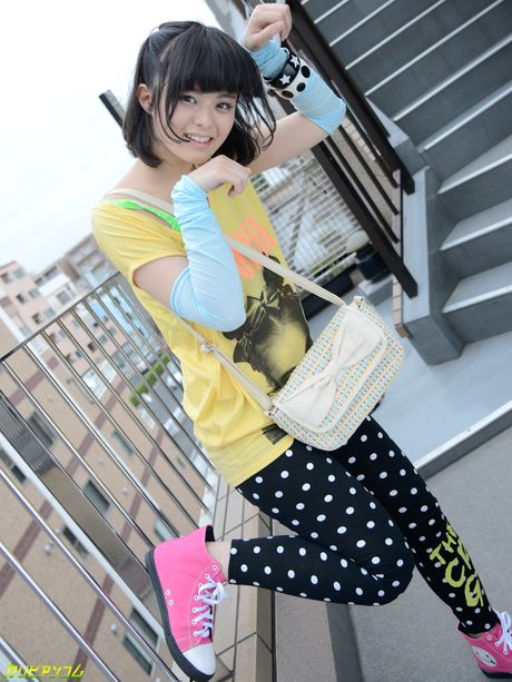 Rika Shimazaki We are coming your house Without Notice !