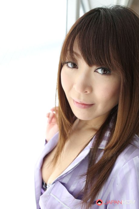 Long haired Japanese MILF Jun Kusanagi will impress everyone