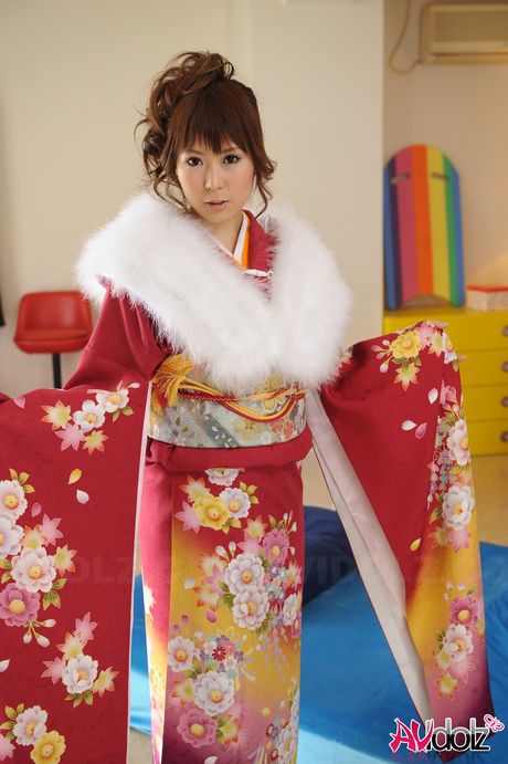 Stunning Japanese babe Yuko Morita strips and shows her perfect tits and ass