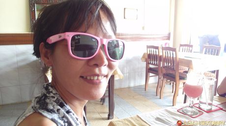 The guy is so happy to have a hot Asian teen like her that he cant stop cumming