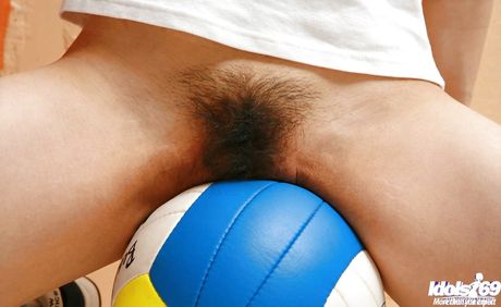 Tempting japanese cutie Mie Matsuoka bares big titties and jerks off